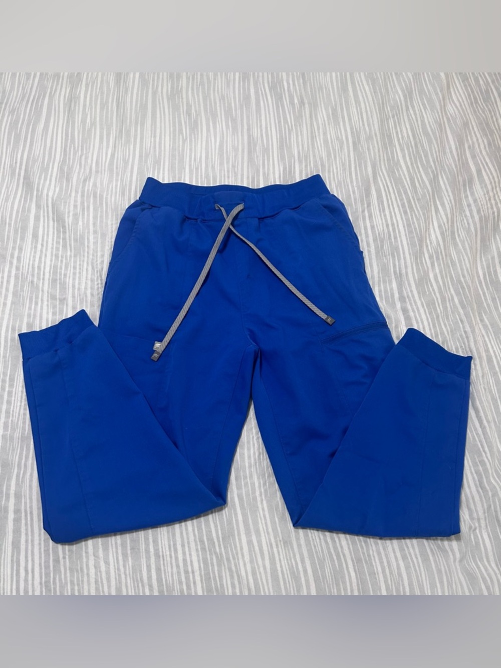 Fabletic Jogger Scrubs